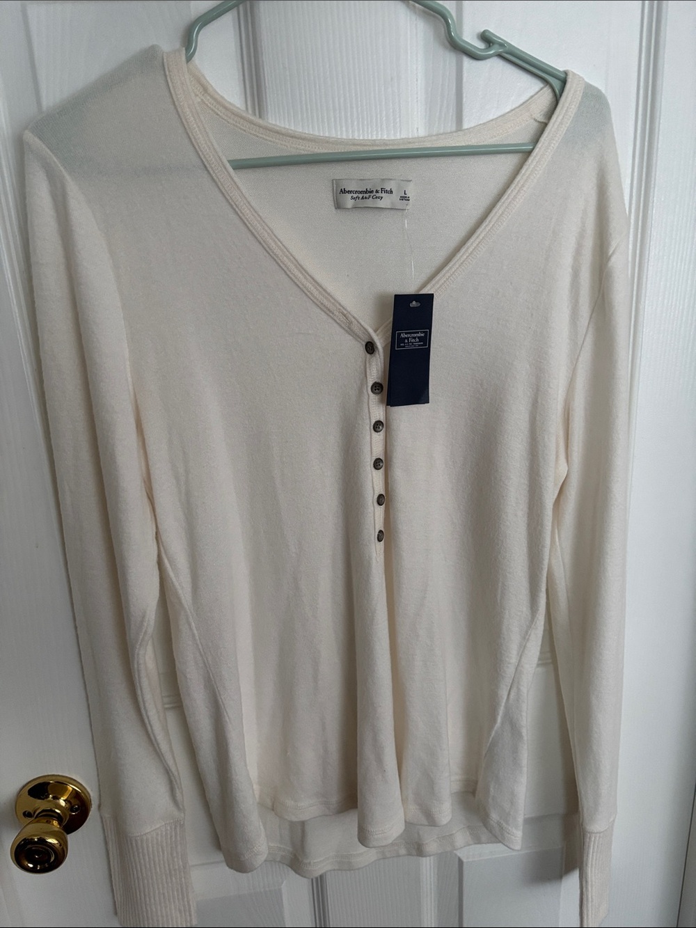 Abercrombie & Fitch women’s top size large